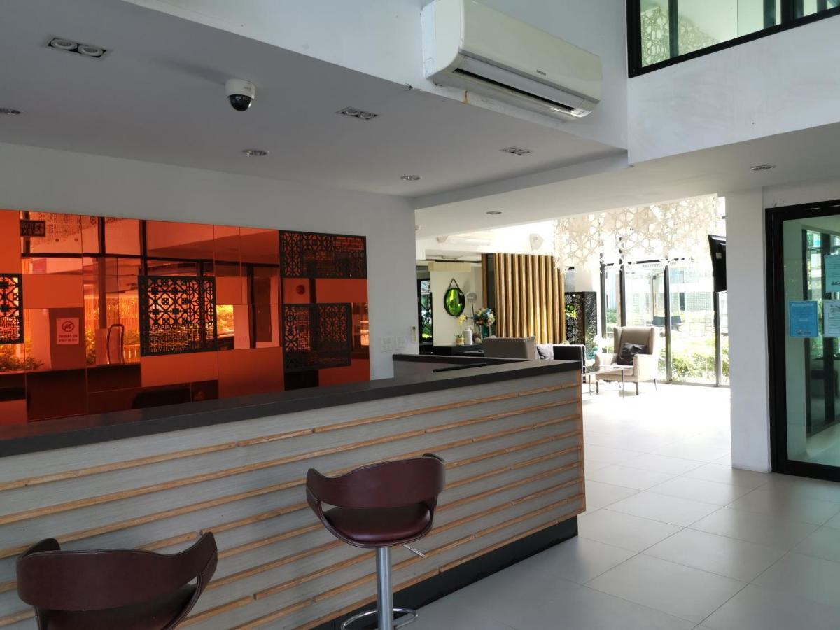 5 Floor - Centrio Condominium In Phuket Town - 30 Mins To Beaches Extérieur photo